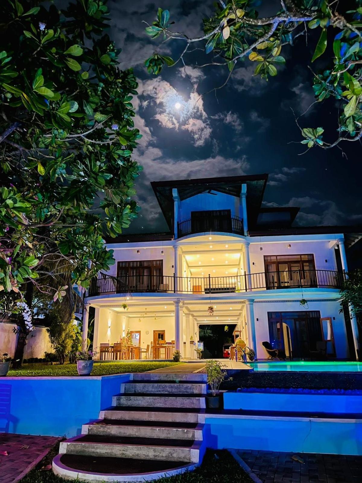 Villa Riverside Aluthgama Buitenkant foto