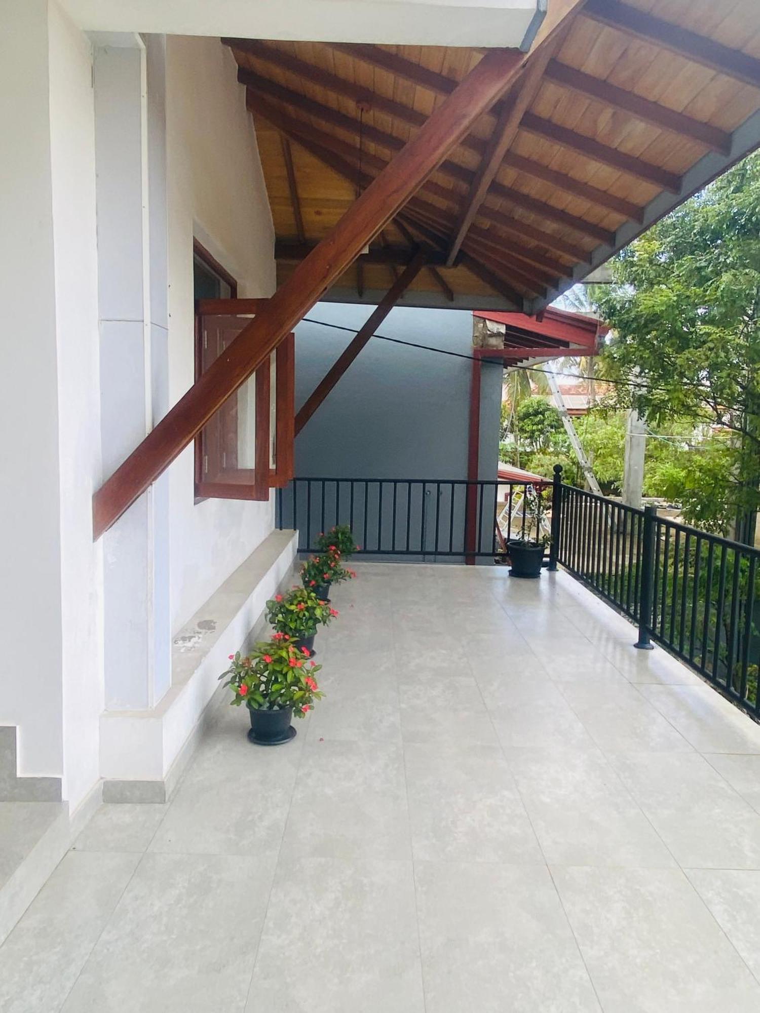 Villa Riverside Aluthgama Buitenkant foto