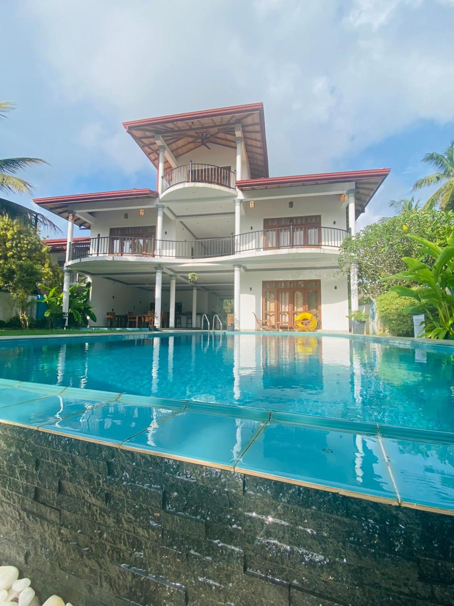 Villa Riverside Aluthgama Buitenkant foto